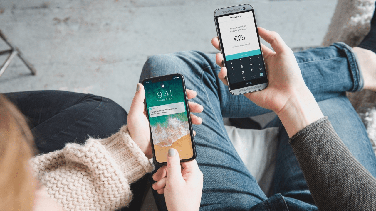 Neobanks vs Traditional Banks