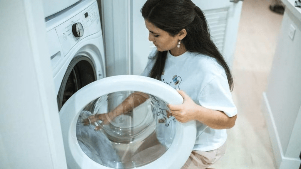 High-Tech Washers for a Deep Clean: Features Like Steam Cycles and Smart Sensors